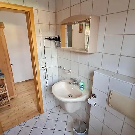 Apartament Gaestehaus Gertraud Neualbenreuth